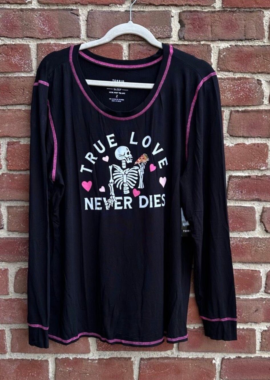 TORRID Super Soft Long Sleeve Graphic Tee Skull Pizza Love 0 / L 12 NEW